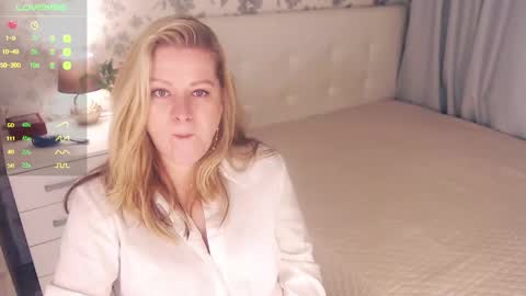 Helena Bonham online show from 12/18/24, 06:53