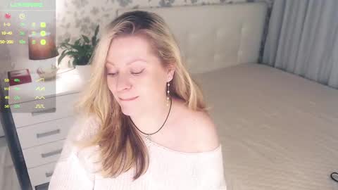 Helena Bonham online show from 01/09/25, 06:48