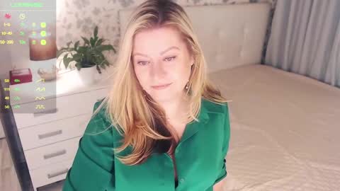 Helena Bonham online show from 01/11/25, 04:48