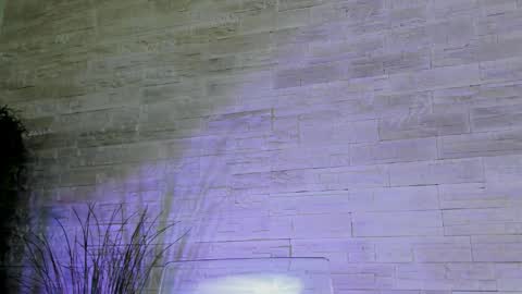 Helen online show from 04/15/26, 05:14