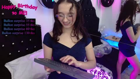 Helene online show from 01/10/25, 03:48