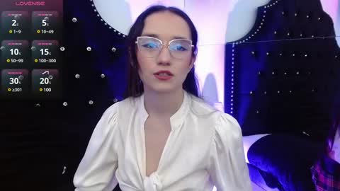 Helene online show from 02/20/25, 01:08