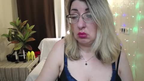 helenenigma online show from 02/06/25, 02:00