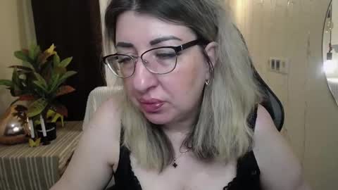 helenenigma online show from 02/27/25, 07:26