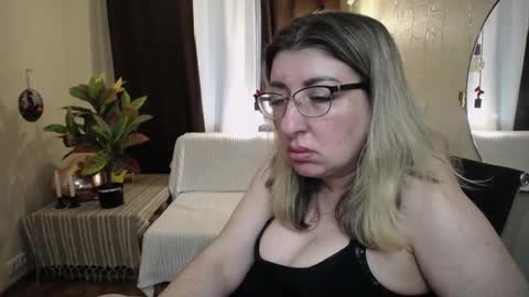 helenenigma online show from 03/06/25, 04:41