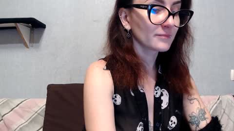 HelenRed online show from 12/25/24, 07:46