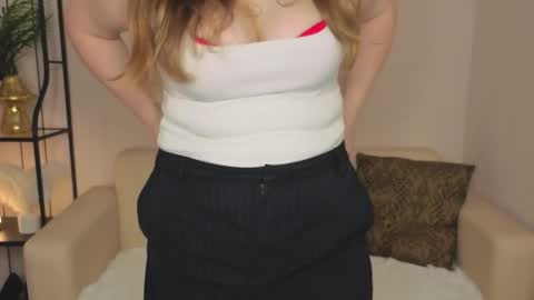 Helen online show from 05/28/26, 01:14