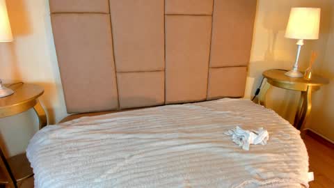 Helen or Hells online show from 04/07/26, 12:49