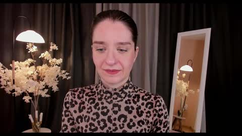 Helen online show from 02/08/25, 02:47