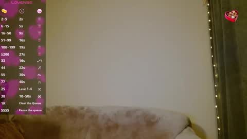 HelenXLove online show from 12/16/24, 01:42