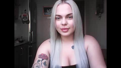 helga_now online show from 01/15/25, 12:04
