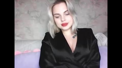 helga_now online show from 03/05/25, 07:17