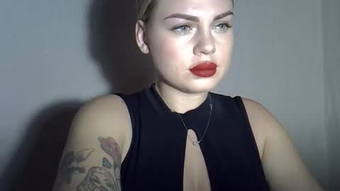 helga_now online show from 09/14/25, 07:24