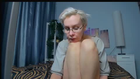 Helga online show from 02/01/25, 07:36