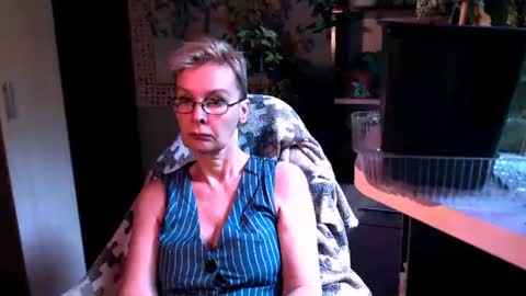 Snapshot of helgahimmele chatting on 06/12/26, 02:16 Helga online show from 06/12/26, 02:16