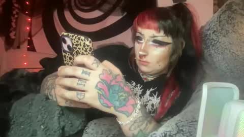 Bunnie Rotz online show from 12/23/25, 02:53