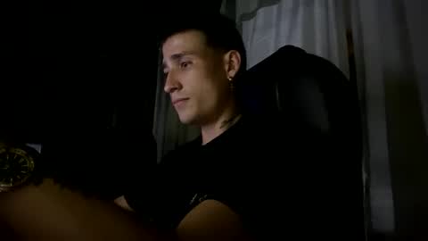 Snapshot of hell_boy66 chatting on 03/04/25, 02:06 Eros online show from 03/04/25, 02:06