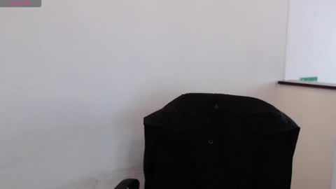 Snapshot of hell_boy66 chatting on 03/01/26, 09:17 Eros online show from 03/01/26, 09:17