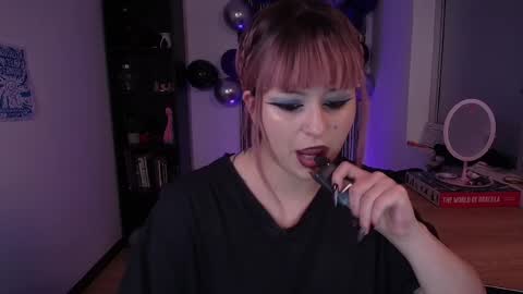 Lexa online show from 10/28/25, 12:03