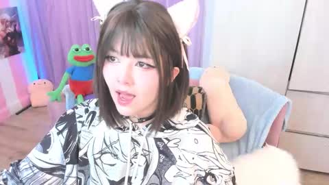 Laura online show from 11/13/25, 03:16