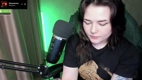 Red online show from 03/29/26, 08:31