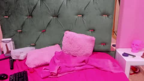 Hellen  online show from 12/16/24, 05:11