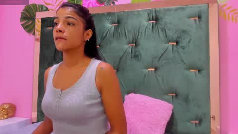 Hellen  online show from 02/01/25, 09:11