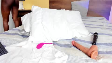 Hellen online show from 12/06/24, 02:13