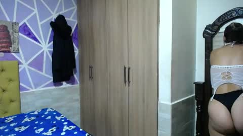 hellen maya online show from 05/23/26, 06:34