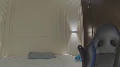 hellen_rice online show from 12/23/25, 05:05