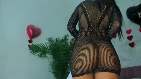 hellen     online show from 04/10/26, 07:29