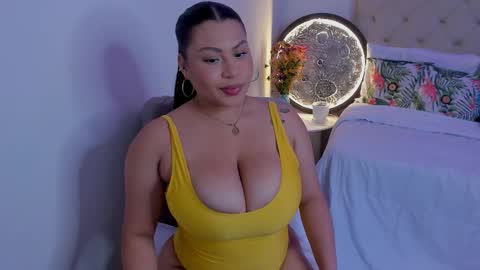 hellenamazing online show from 12/05/25, 03:15