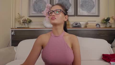    online show from 09/15/25, 02:55