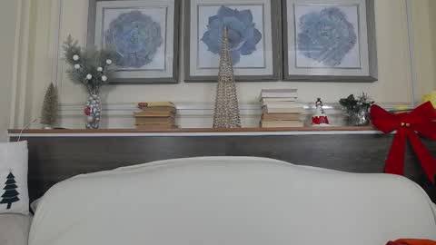    online show from 12/18/25, 04:18