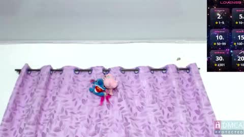 Snapshot of hellendollxxx chatting on 10/11/25, 03:50 Hellen online show from 10/11/25, 03:50