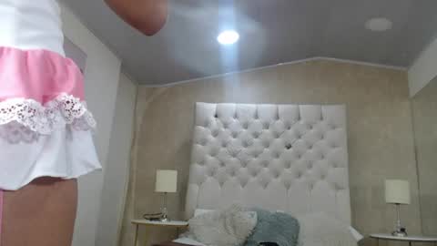 Hellen online show from 06/22/26, 08:39