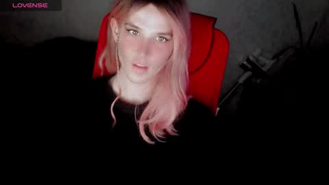 Snapshot of hellenspellman chatting on 10/11/25, 03:54 Helen Spellman online show from 10/11/25, 03:54