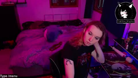 Snapshot of hellfire_girl chatting on 05/27/26, 03:36 Hayley online show from 05/27/26, 03:36