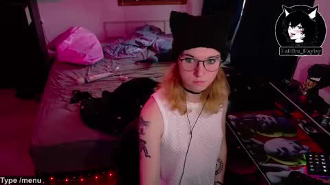 Snapshot of hellfire_girl chatting on 06/04/26, 01:55 Hayley online show from 06/04/26, 01:55