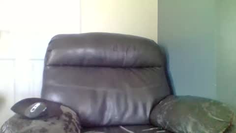 Snapshot of hellflow chatting on 04/24/26, 03:03 hellflow online show from 04/24/26, 03:03