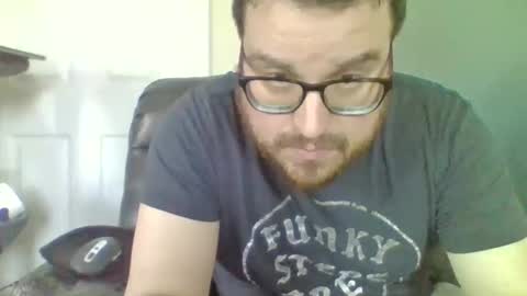 Snapshot of hellflow chatting on 04/28/26, 02:11 hellflow online show from 04/28/26, 02:11