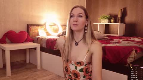 Alisia  Monday to Friday from 10 am to 4 pm GMT 2 online show from 03/04/26, 07:36