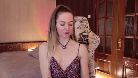 Alisia  Monday to Friday from 10 am to 4 pm GMT 2 online show from 06/02/26, 08:38