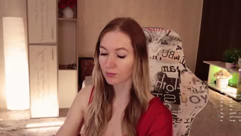Snapshot of hello_lisha chatting on 06/26/26, 08:19 Alisia Monday to Friday from 10 am to 4 pm GMT 2 online show from 06/26/26, 08:19