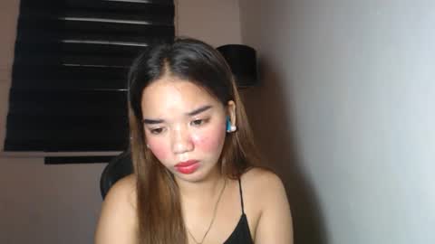 helloisme_richelyn online show from 11/12/25, 02:45
