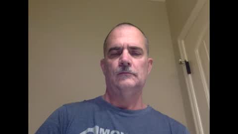 Snapshot of helloitsme969 chatting on 10/15/25, 08:31 helloitsme969 online show from 10/15/25, 08:31