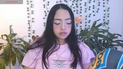 hellokitty_valery1 online show from 04/21/26, 01:53