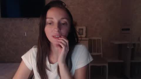 Snapshot of hellokittykaty chatting on 12/24/24, 06:44 Victory online show from 12/24/24, 06:44