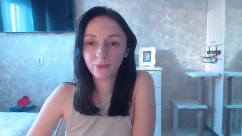 Snapshot of hellokittykaty chatting on 02/20/25, 06:39 Victory online show from 02/20/25, 06:39