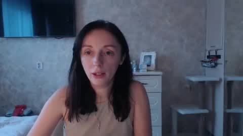 Snapshot of hellokittykaty chatting on 02/28/25, 06:10 Victory online show from 02/28/25, 06:10